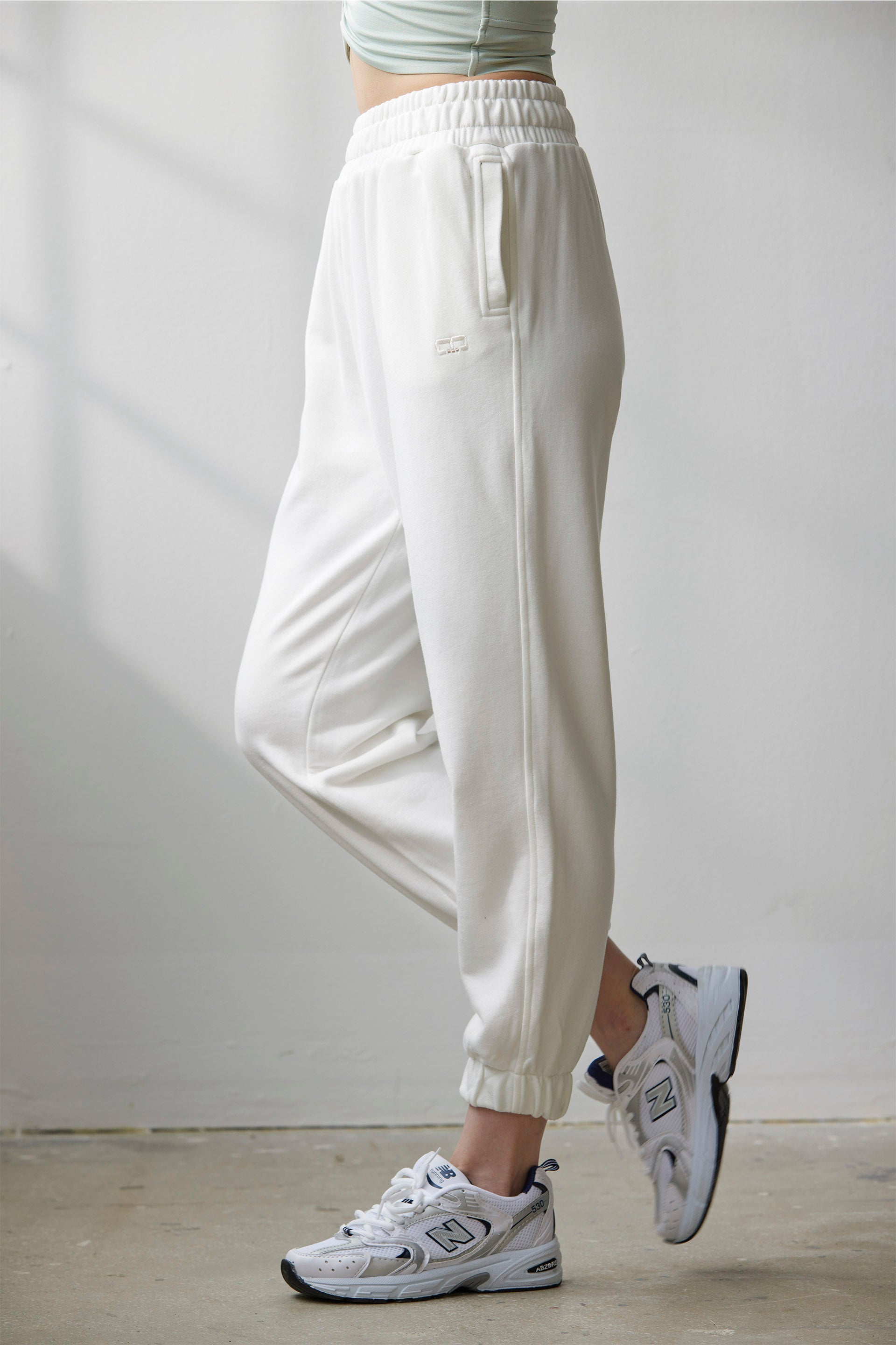 Beyaz Jogger