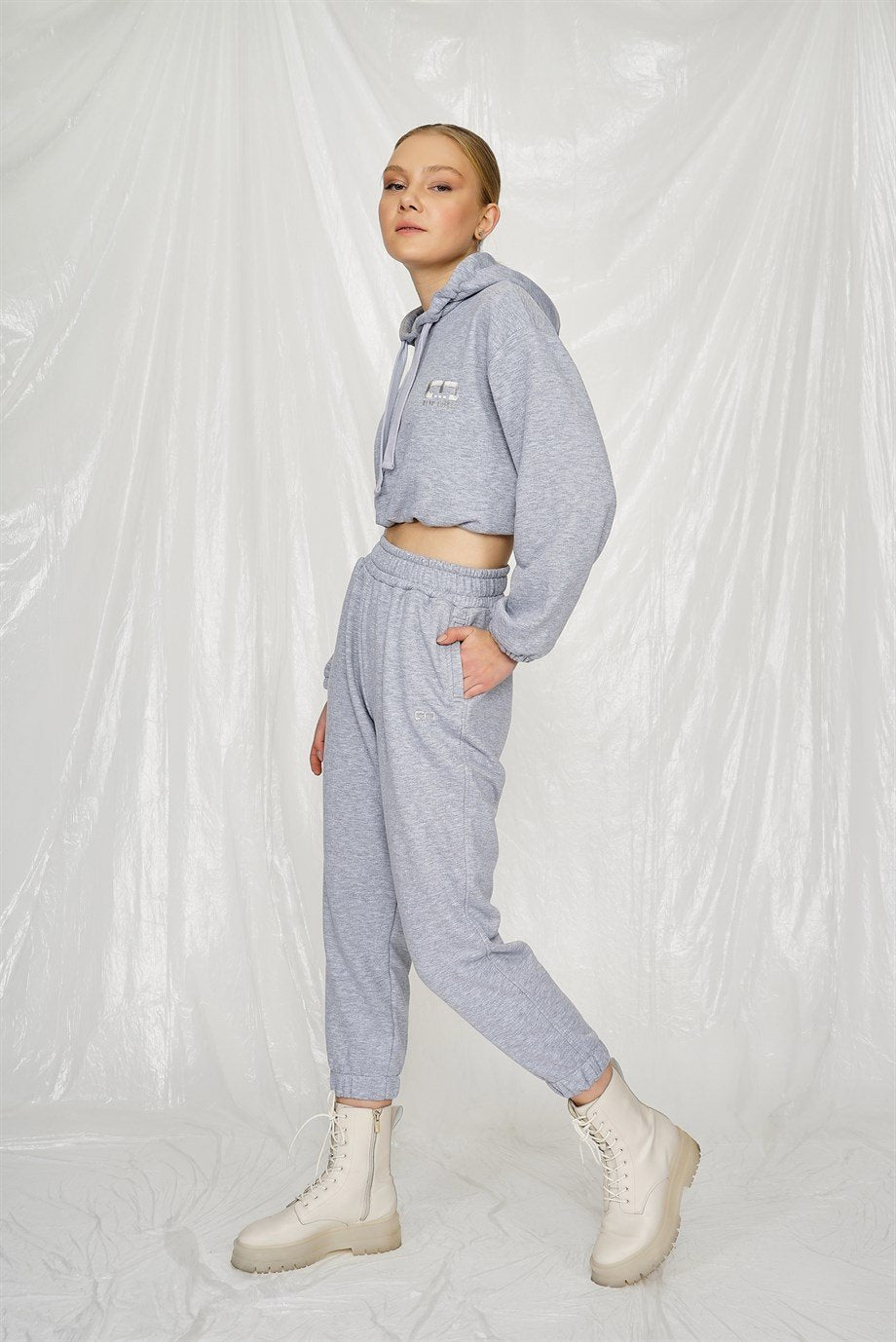 Gri Cropped Hoodie