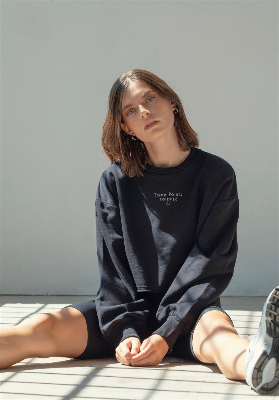 Siyah Jolie Crop Sweatshirt