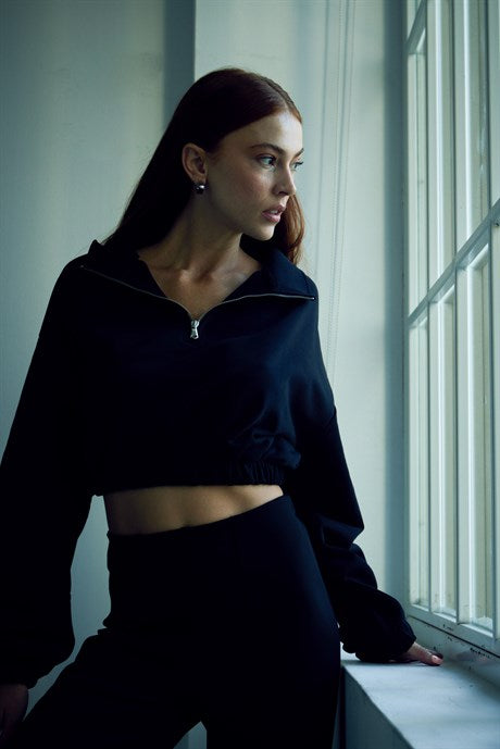 Black Voila Crop Sweatshirt